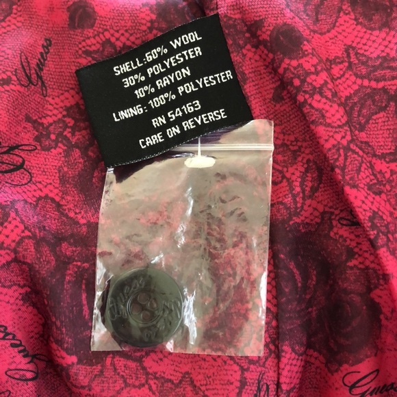 Guess size XS wool hot pink zippered toggle coat - Picture 11 of 12